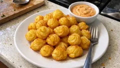 Potato pops croccanti: il finger food di patate da fare con la sac à poche
