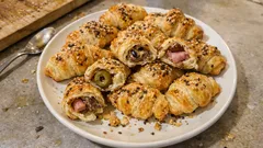 Mini cornetti di pasta sfoglia “millegusti”: 4 ripieni, un solo rotolo