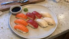 Nigiri fatti in casa: il metodo semplice per un sushi compatto che non si sfalda