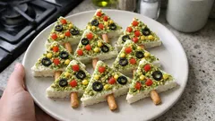 Alberelli di Natale salati: tramezzini con ricotta e pesto, facili e scenografici