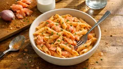 Pennette vodka e salmone: cremose e profumate, pronte in pochi minuti