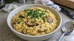 Risotto ai porcini e zafferano: cremoso e profumato, con pochi passaggi chiave