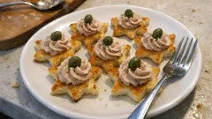Stelline al tonno: tartine croccanti con crema morbida, pronte in pochi minuti